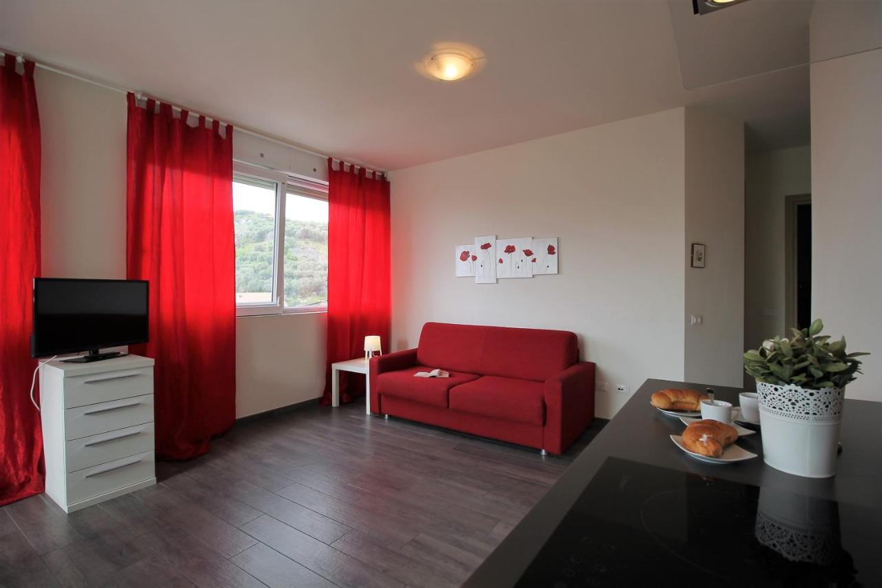 Residence Felice Celle Ligure Bagian luar foto