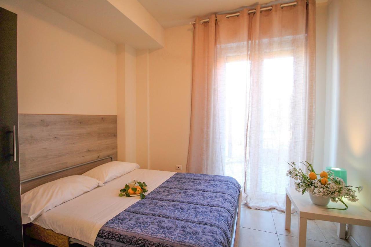 Residence Felice Celle Ligure Bagian luar foto